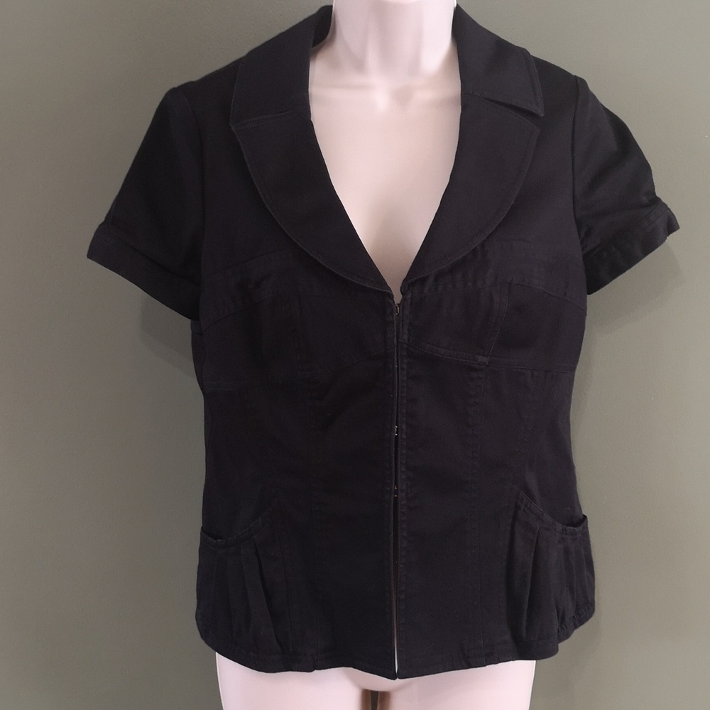 Nine West Short Sleeve Deep V Collared Fitted Eyelet Front Blazer Sz 6 w Pockets